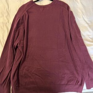 Amazon Essentials Men's Maroon Crewneck Sweater